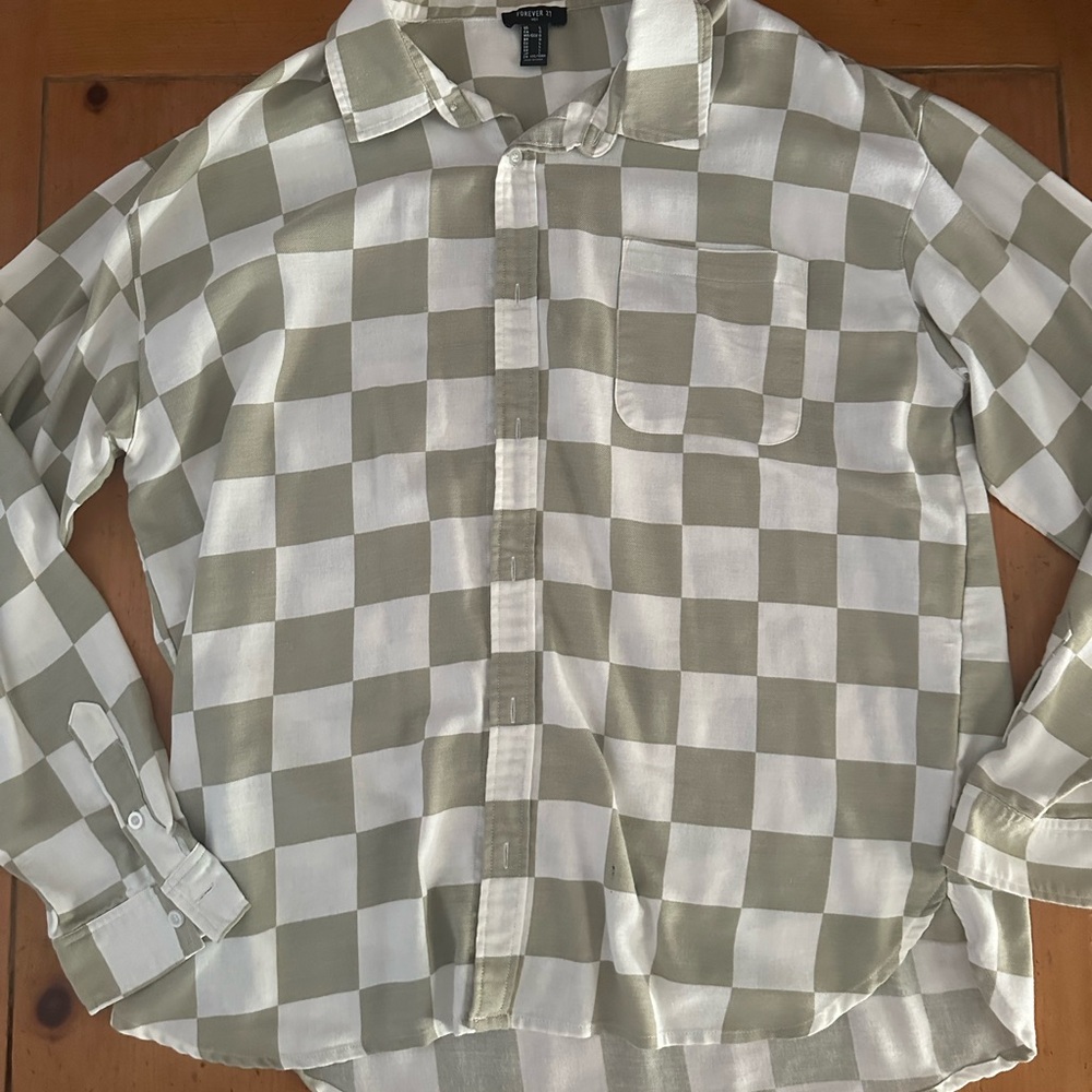 Forever 21 Green and White Casual Button Down Shirt